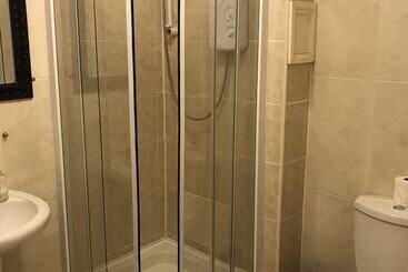 هتل Sheil Suites