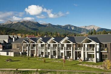 هتل The St James Premium Accommodation