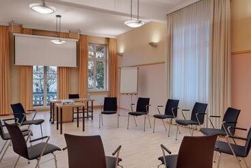 هتل The Yard Bad Honnef