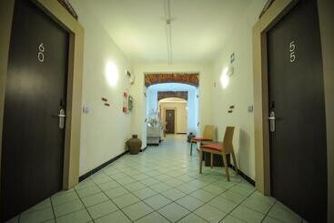 هتل Tirreno