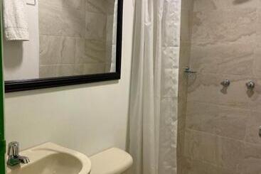 هاستل Avalon Hotel Campestre