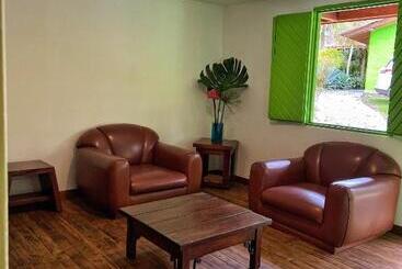 هاستل Avalon Hotel Campestre
