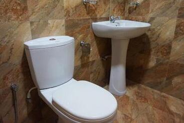 הוסטל Boho Garden Guest House