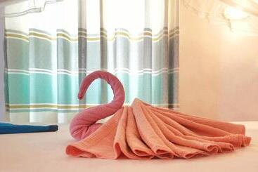 הוסטל Boho Garden Guest House