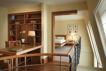 Apartment Residences At Park Hyatt