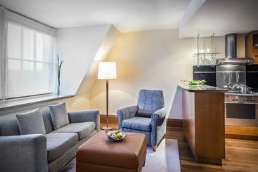 Apartment Residences At Park Hyatt