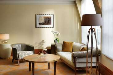 Apartment Residences At Park Hyatt