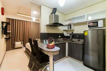 Jmm Grand Suites