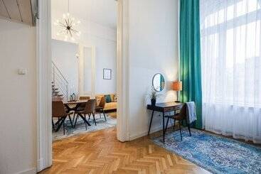 Maverick Apartments
