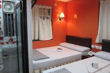پانسیون Toronto Guest House