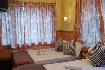 پانسیون Toronto Guest House