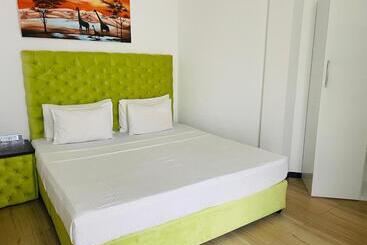 پانسیون White House Hotel Mirissa