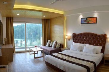 The Orchard Greens Resort   A Centrally Heated Property