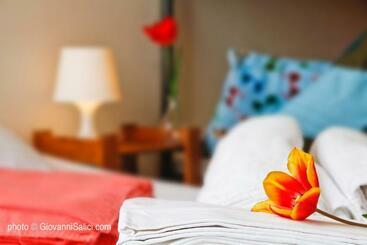 Santangela Hostel & Rooms - Menaggio
