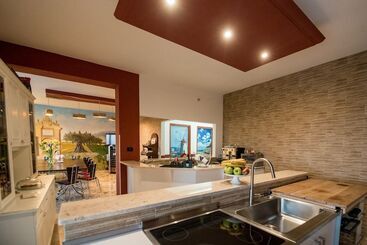 تختخواب و صبحانه Camagna Country House