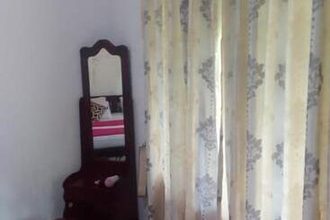 تختخواب و صبحانه Silent Nest