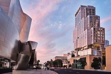 هتل Conrad Los Angeles