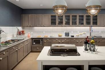 هتل Homewood Suites By Hilton Destin