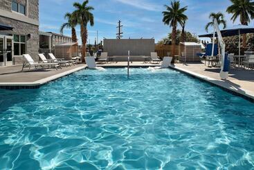 هتل Homewood Suites By Hilton Destin