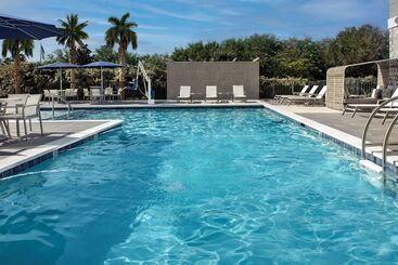 هتل Homewood Suites By Hilton Destin