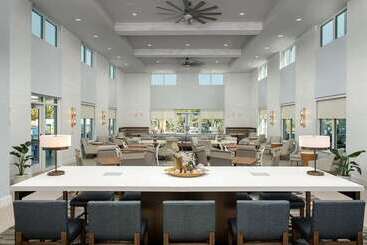 هتل Homewood Suites By Hilton Destin