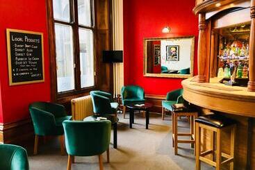 هتل Louisa Lodge & Purbeck House