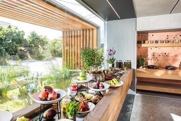 Pilot Amphora Boutique Hotel Adults Only