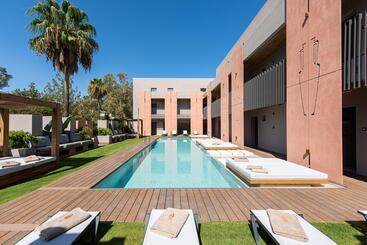 Pilot Amphora Boutique Hotel Adults Only