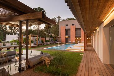 Pilot Amphora Boutique Hotel Adults Only