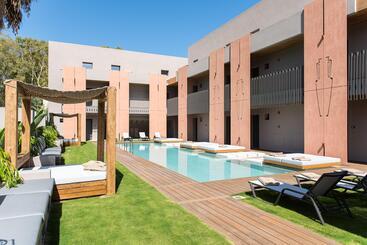 Pilot Amphora Boutique Hotel Adults Only