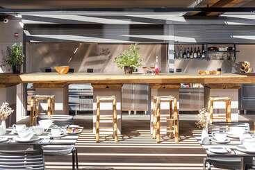 Pilot Amphora Boutique Hotel Adults Only