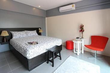 酒店 The Beach Cha Am Residence
