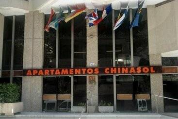 Apartamentos Chinasol Suites