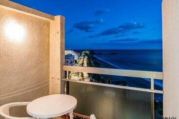 Apartamentos Chinasol Suites