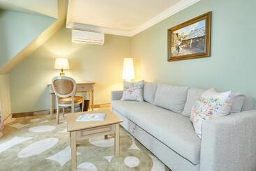 Crocus Gere Bor Hotel Resort & Wine Spa