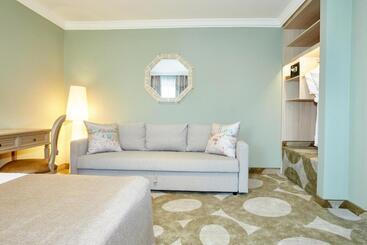 Crocus Gere Bor Hotel Resort & Wine Spa