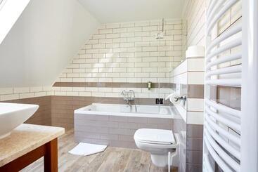 Crocus Gere Bor Hotel Resort & Wine Spa