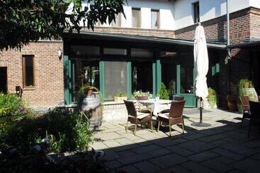 Crocus Gere Bor Hotel Resort & Wine Spa