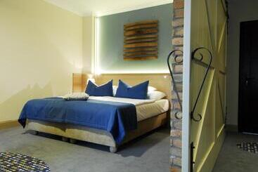 Crocus Gere Bor Hotel Resort & Wine Spa