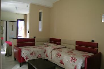 هتل Albergo La Marina B&b