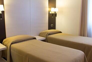 هتل Albergo La Marina B&b