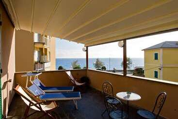 هتل Albergo La Marina B&b