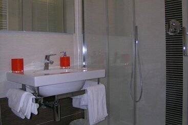 هتل Albergo La Marina B&b