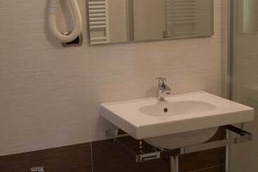 هتل Albergo La Marina B&b