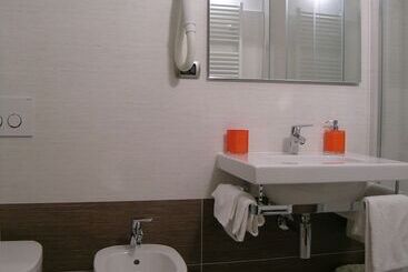 هتل Albergo La Marina B&b