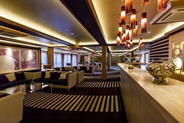 هتل Aquaticum Debrecen Termal & Wellness