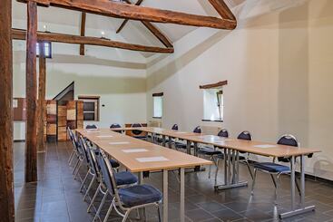 هتل Aux Tanneries De Wiltz