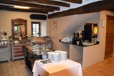 هتل Aux Tanneries De Wiltz