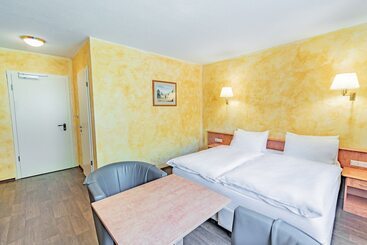 هتل Aux Tanneries De Wiltz