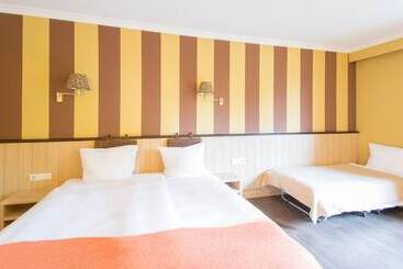 هتل Aux Tanneries De Wiltz